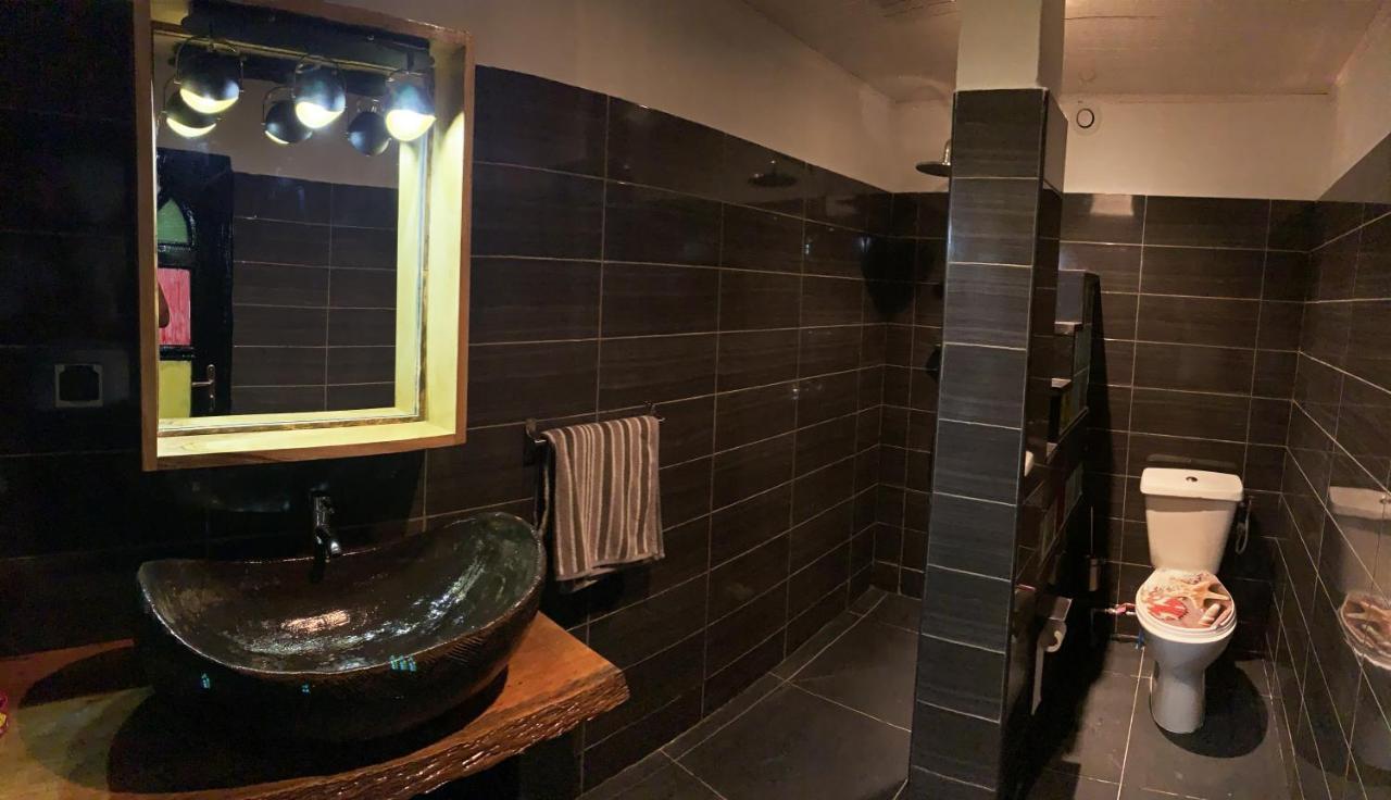 Hotel Blawa アビジャン エクステリア 写真